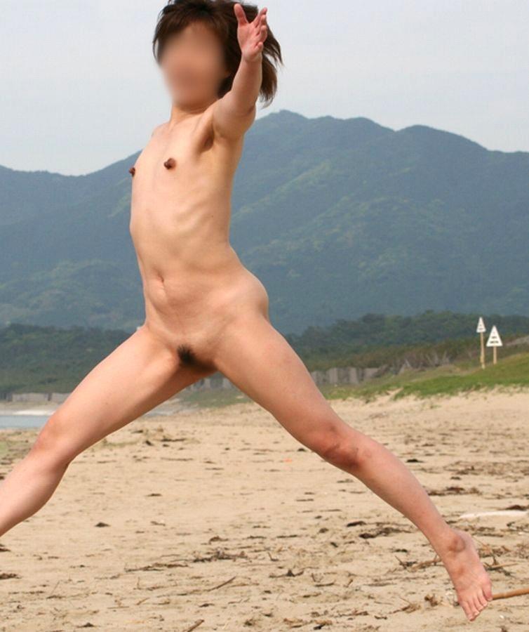 【野外露出エロ画像】テンションたっけーｗｗｗ野外露出のし過ぎて脳みそ溶けてんのか！？ハイテンション露出狂がコチラｗｗｗ その11
