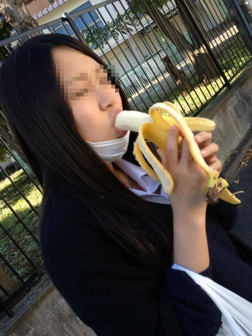 【擬似フェラエロ画像】これ絶対友達のオナネタにされただろｗｗｗビッチなギャルがSNSにあげた擬似フェラにチンポがビンビンですよｗｗｗ その7