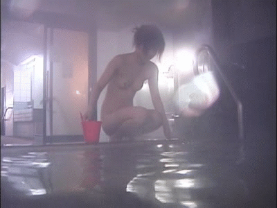 【女風呂盗撮GIF画像】悲報！女さん金のためならなんでもやるｗｗｗ女風呂を盗撮してAV会社に売りつけたったｗｗｗｗ その2
