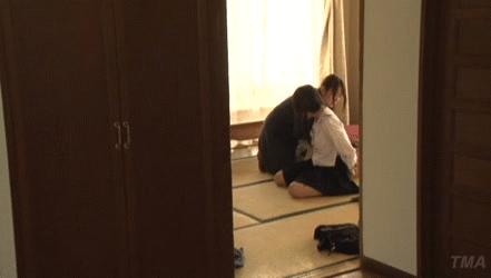 【エロGIF】これが本物の鬼畜!?敢えて娘の前で!母娘共々蹂躙する同時レイプwwww その5