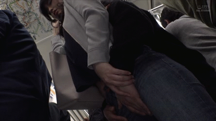 【エロGIF】痴漢を捕まえたら歳下の男の子だった…痴女がとる行動は！？精子が枯れるまで逆レイプｗｗ その2